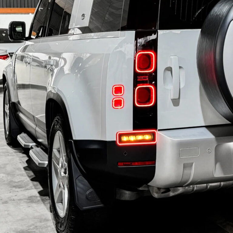 Land Rover Defender Rear Bumper Lights LHWS-C21-S For Defender 90 / 110 / 130 (2020–2023) - Detail View